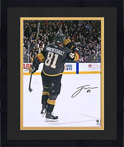 Uokvirena Jonathan Marchessault Vegas Golden Knights Autographing 16 x 20 Crni dres proslave fotografije - autogramirane NHL fotografije