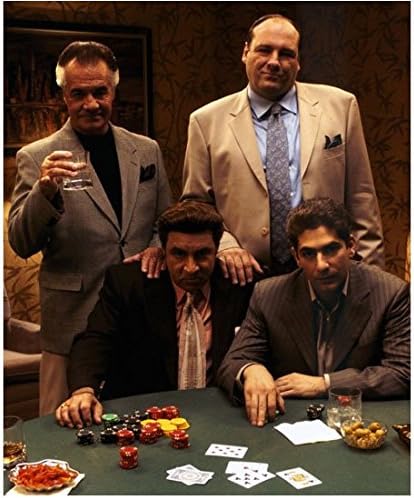 Sopranos James Gandolfini kao Tony u poker stolu sa Paulie, Christopher i Salviti 8 x 10 inča fotografija