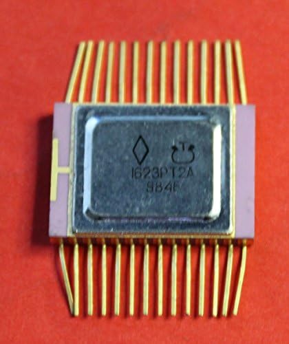 S. U. R. & R Alati IC/mikročip 1623RT2A analoge HM6664 SSSR 1 kom